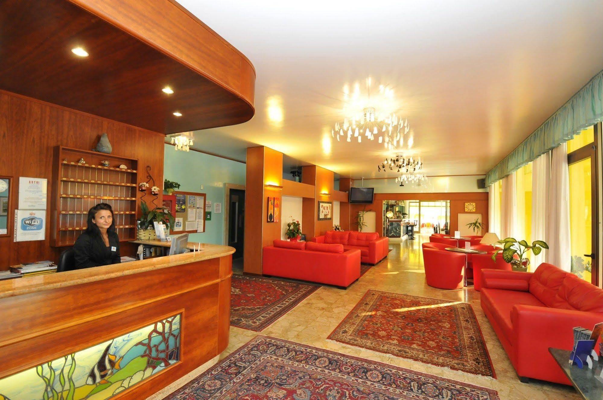 Hotel Jadran Лидо-ди-Езоло Экстерьер фото