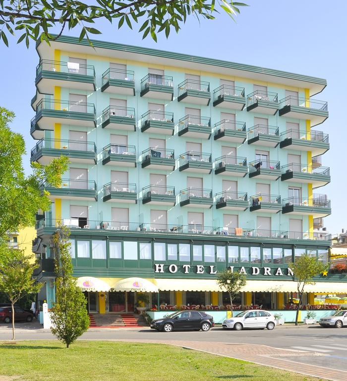 Hotel Jadran Лидо-ди-Езоло Экстерьер фото