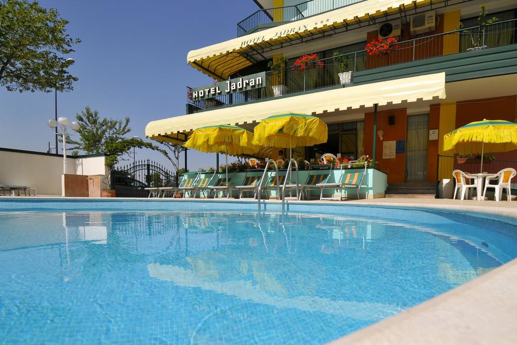 Hotel Jadran Лидо-ди-Езоло Экстерьер фото